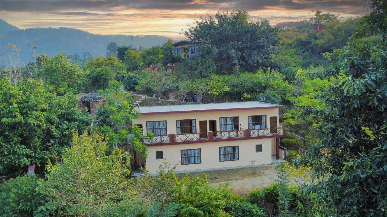 Lahermitage Resort Lansdowne Εξωτερικό φωτογραφία