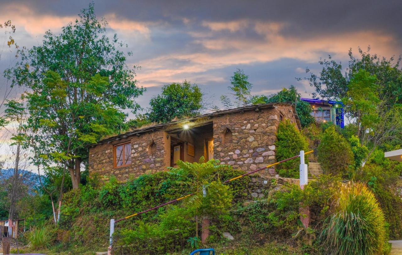 Lahermitage Resort Lansdowne Εξωτερικό φωτογραφία