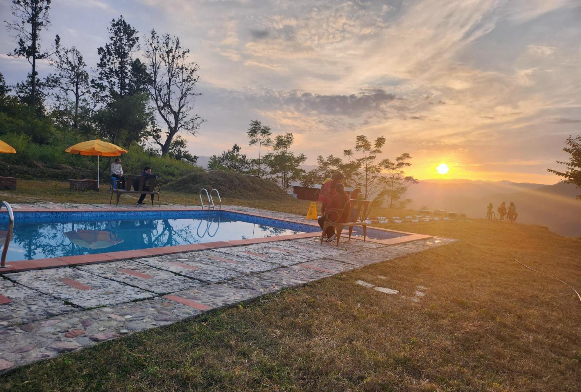 Lahermitage Resort Lansdowne Εξωτερικό φωτογραφία